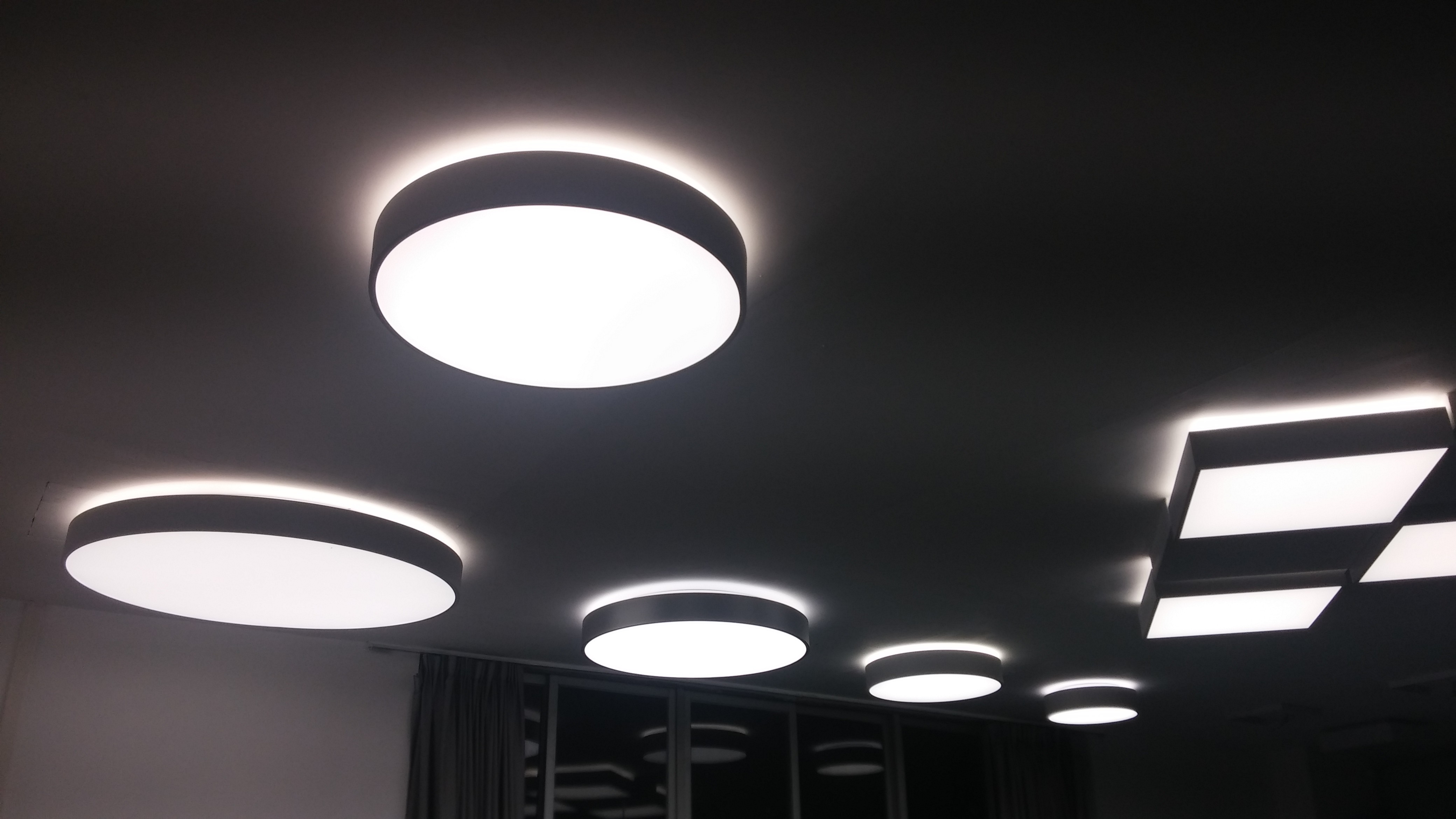 2700K-6500K Ceiling Round Led Panel Light Dimmable Customized