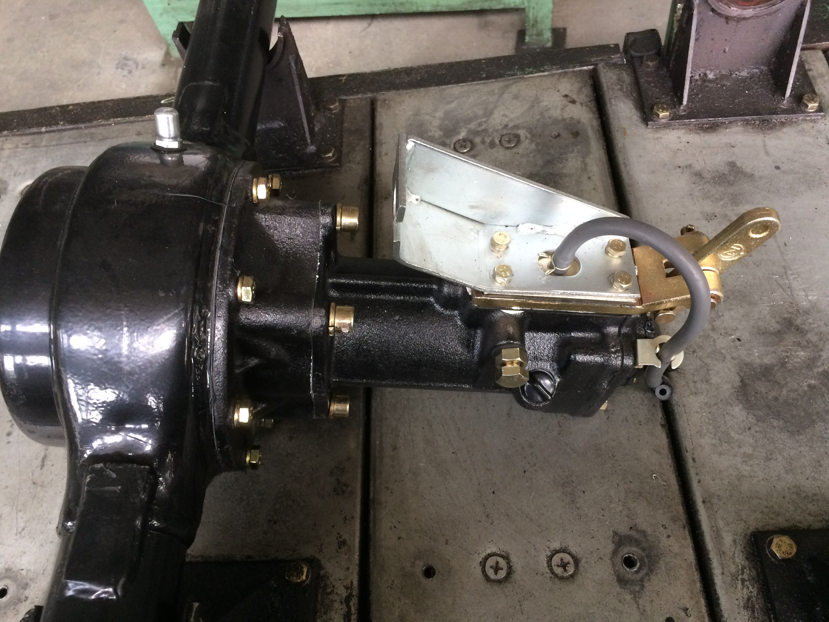 Bajaj Passenger Model Rear Engine Axle Gearbox With Forward And Reverse