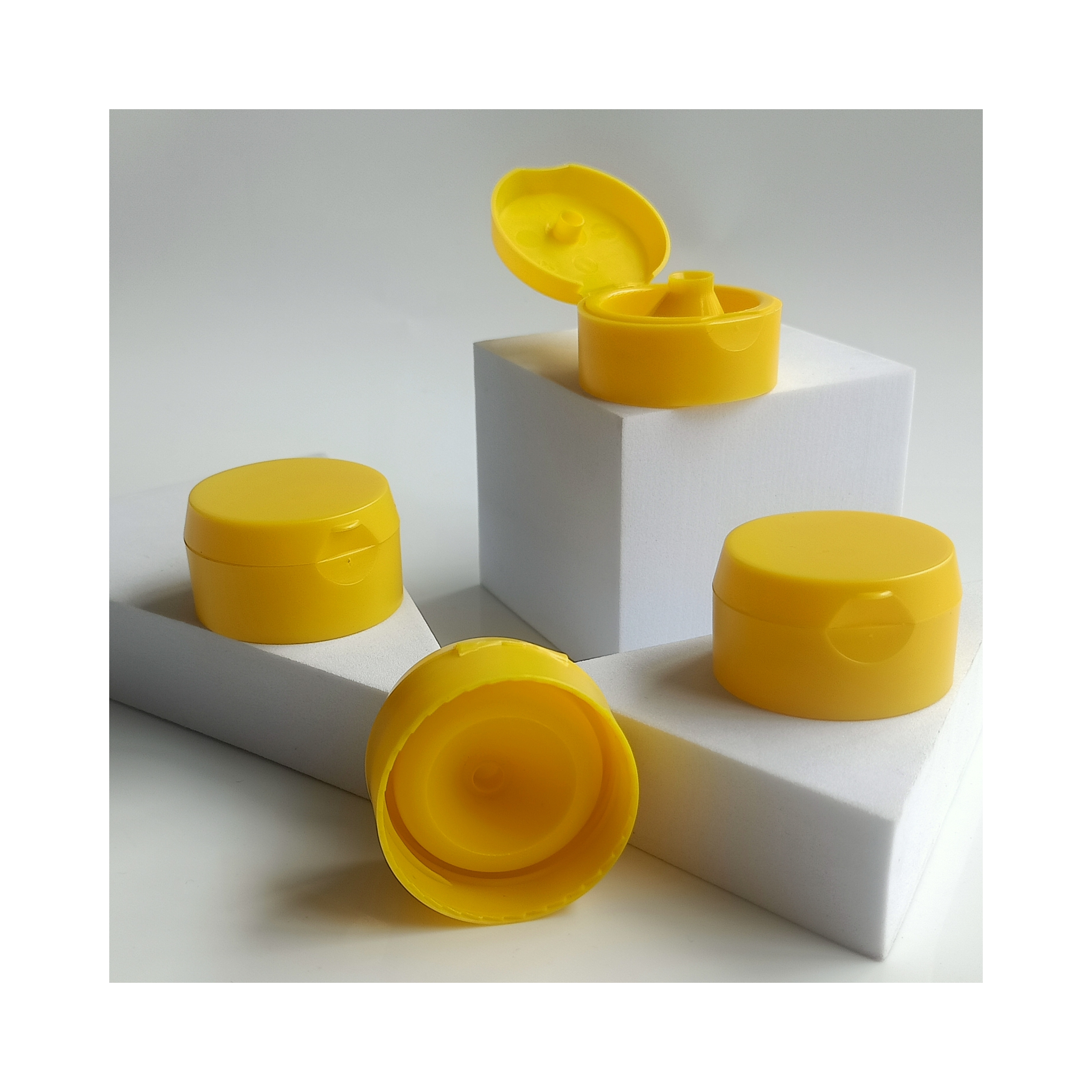 Customized Color 38mm Plastic Flip Cap for Bottles Recyclable and Direct Supply