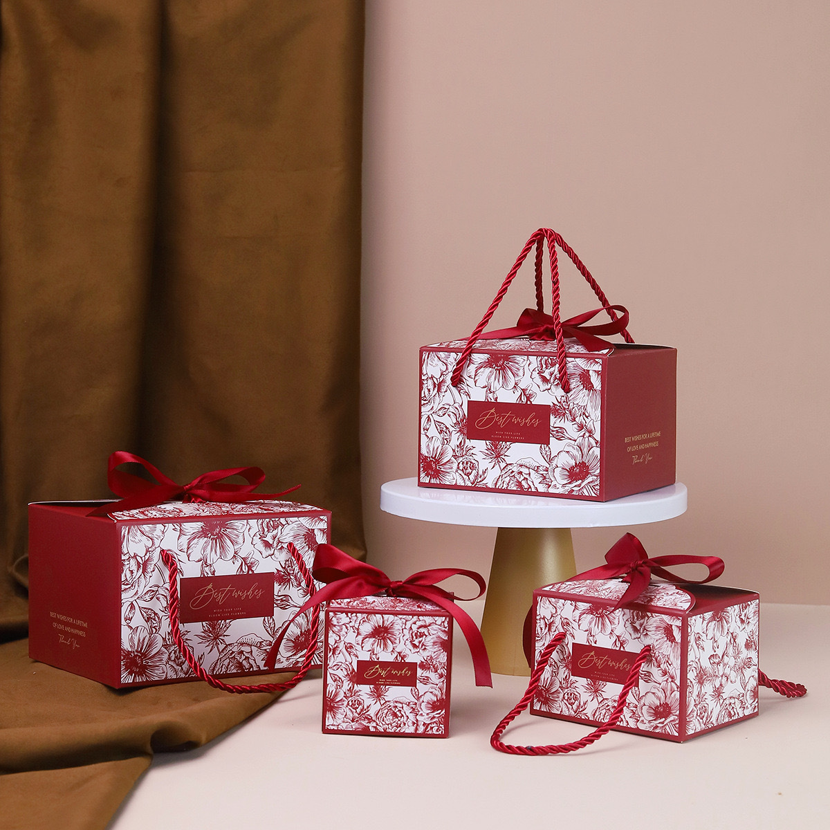 Small Business Packaging Solution Recycled Materials and Gold Foil Printing Flower Box