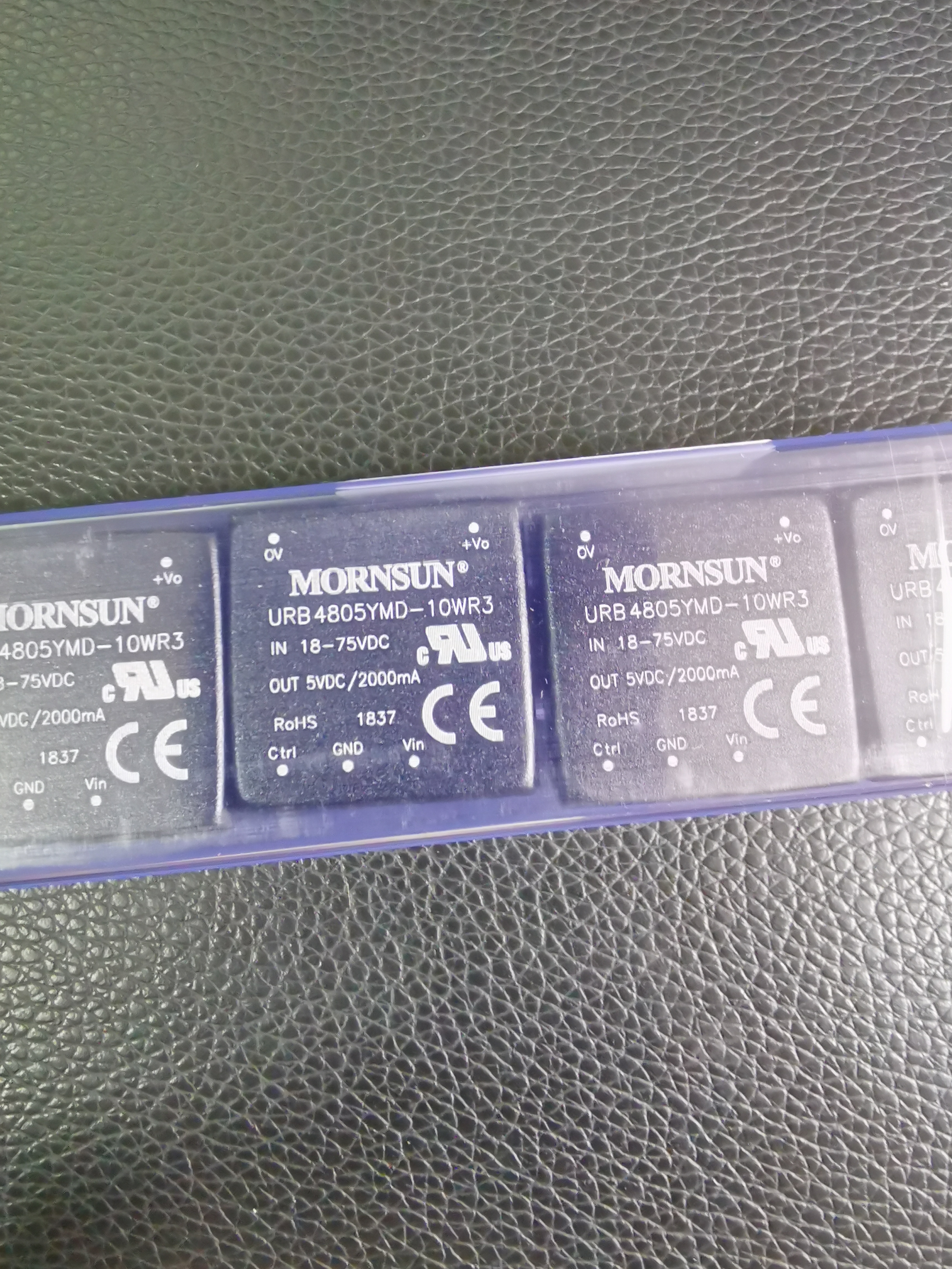  URB4805YMD-10WR3 5V 10W DC-DC Converter 4:1 Wide Input (9-36V) 94% Efficiency SIP-7 -40°C to +85°C Manufactures
