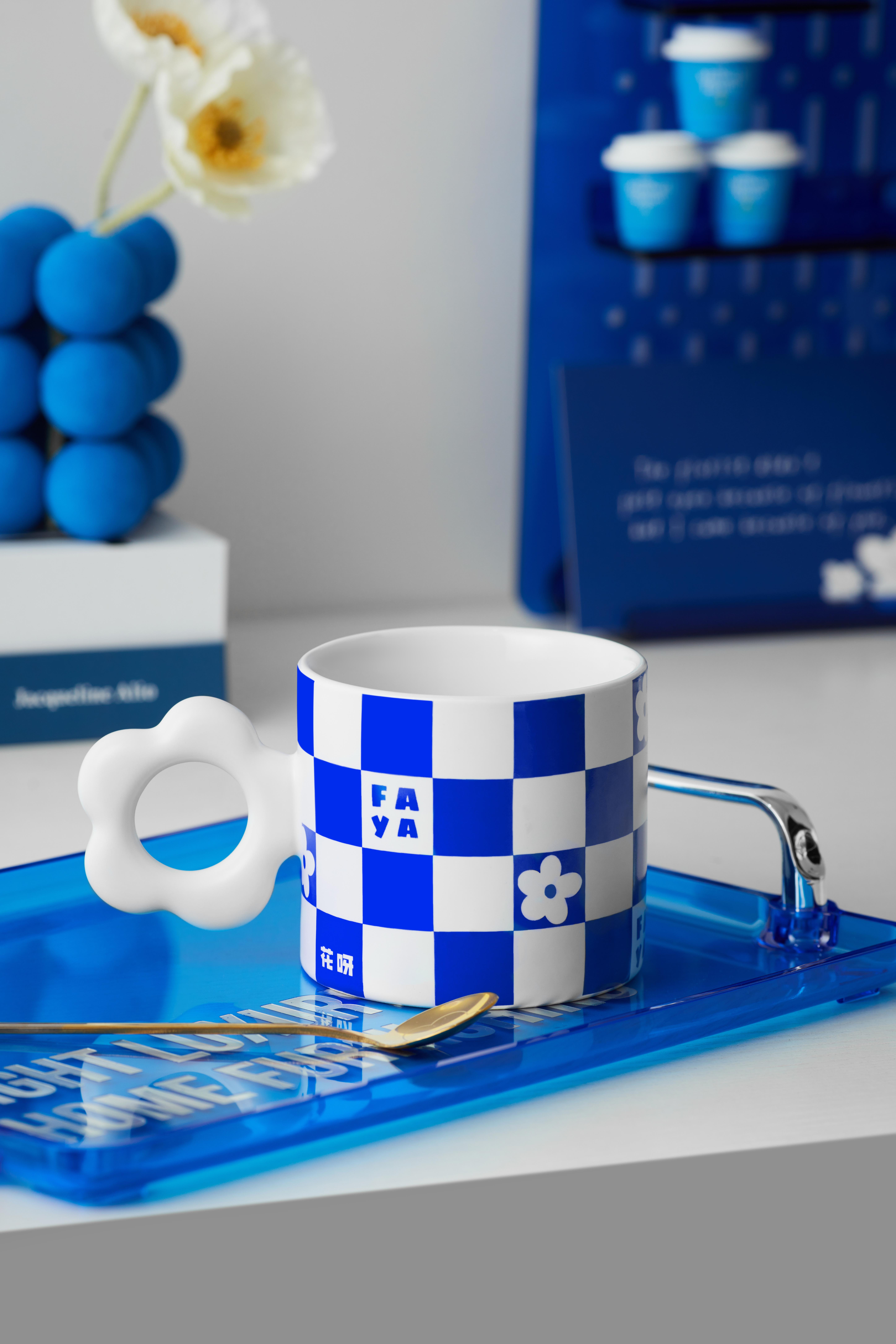 Ready To Ship In Stock Wholesale Mugs Vintage Klein Blue Creative High Value Ceramic Boys Mugs Customizable Office Couple