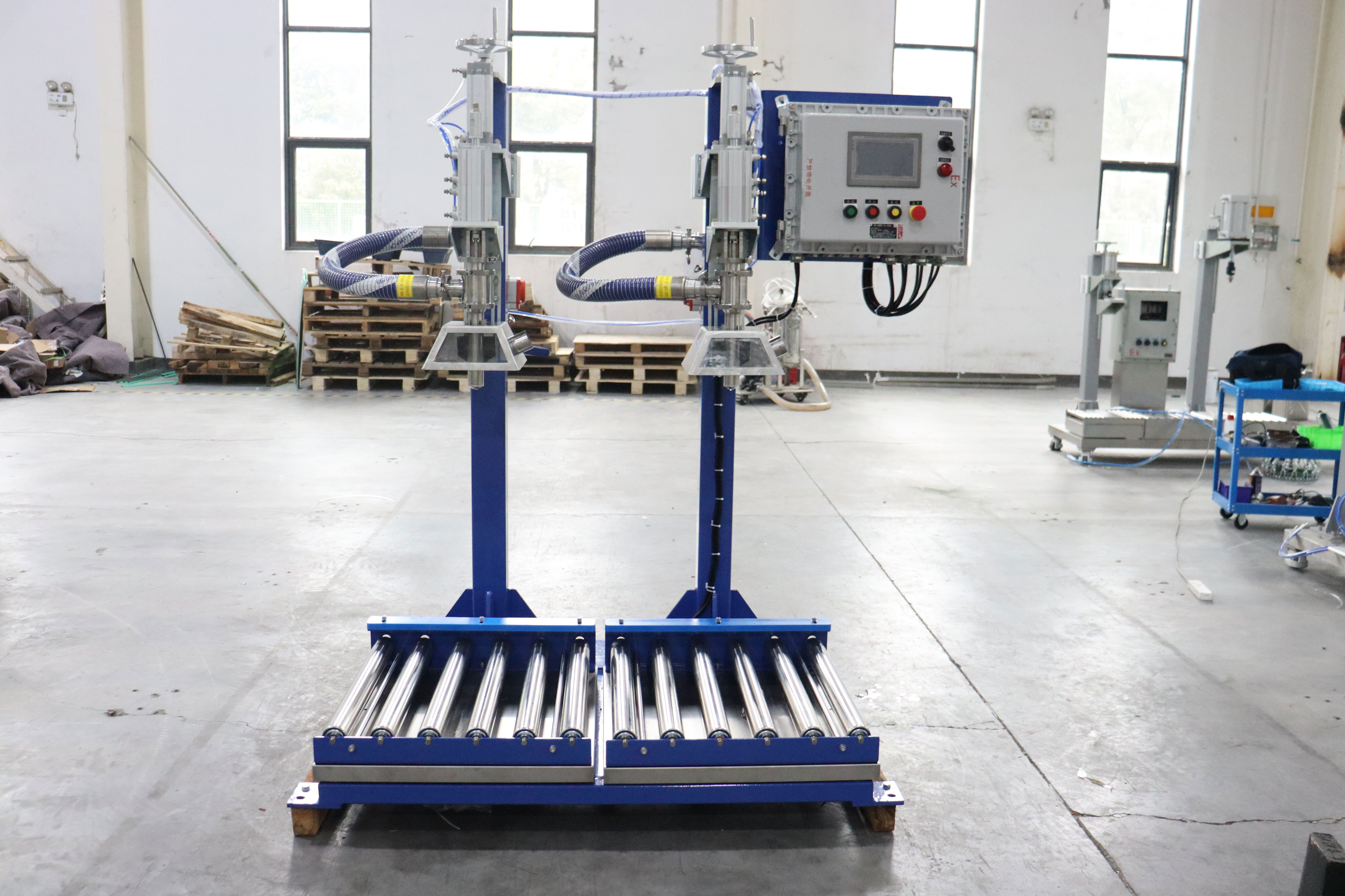 Square Barrels Chemical Coating Filling Machine Line CE Automated Production Line