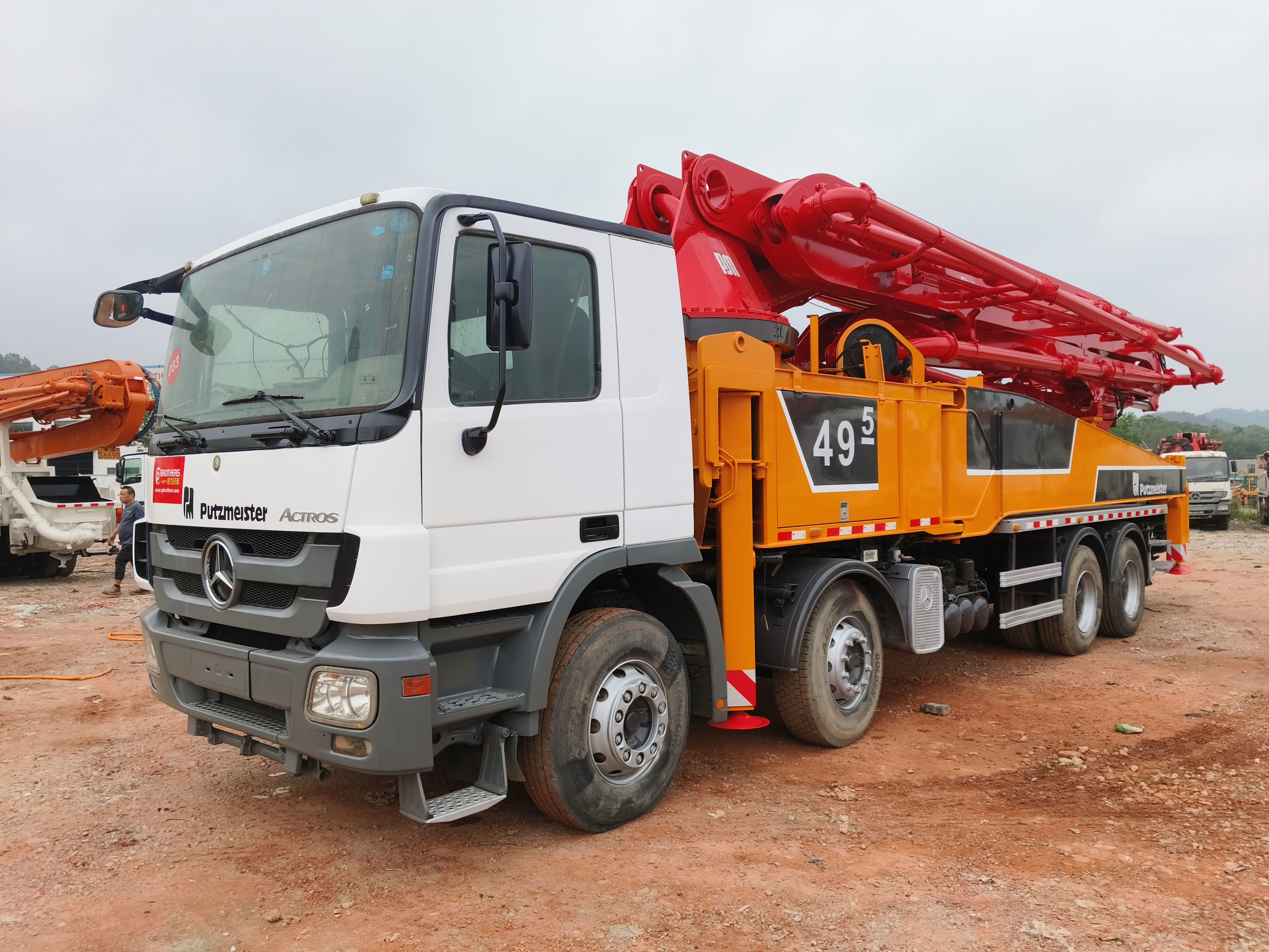 Refurbished 2012 Putzmeister 49m Concrete Pump with Mercedes Benz Chassis with Factory Price for Sale