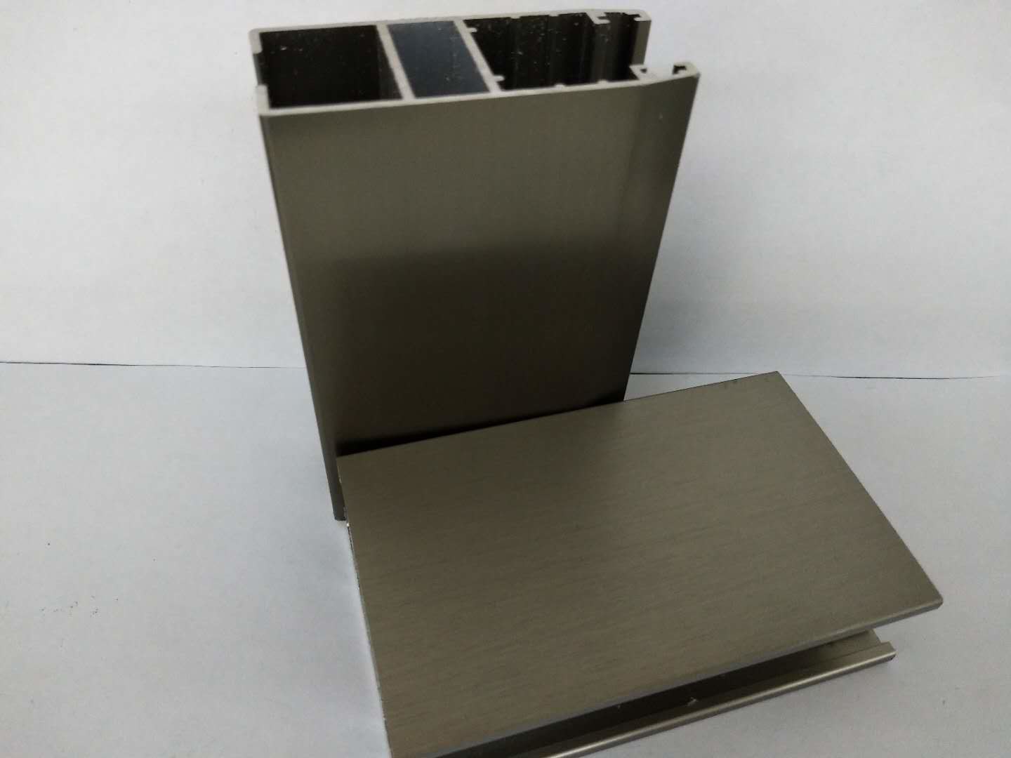 Electrophoretic Extruded Aluminum Electronics Enclosure Shape Length Customize