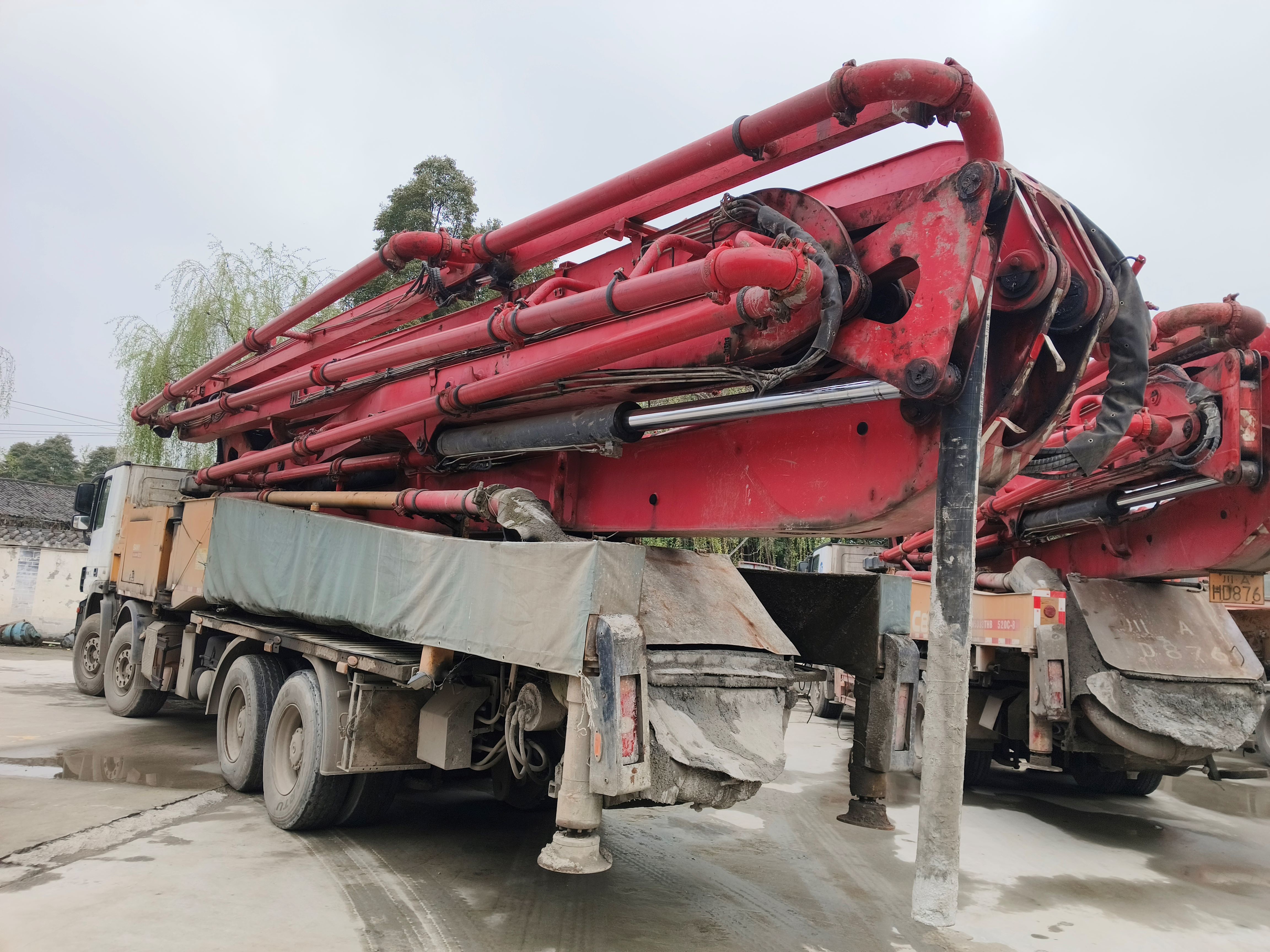 Red and Yellow SANY 56M Mobile Concrete Pump Total Weight 34600kgs for Stable Pumping by SANY