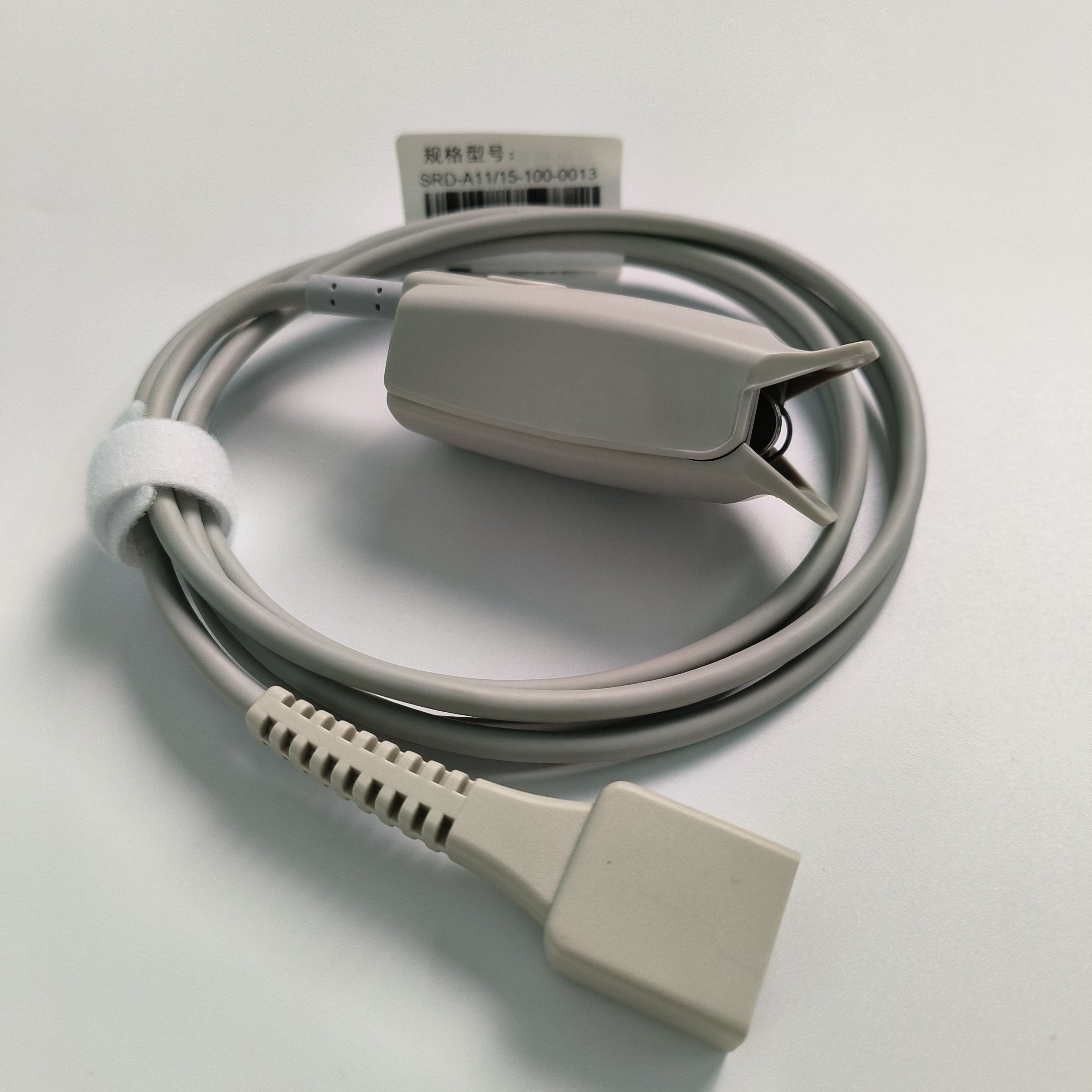 Original Split Adult Finger Clip Blood Oxygen Probe Encrypted 9 Pin DB9 Trapezoidal PN 15-100-0013