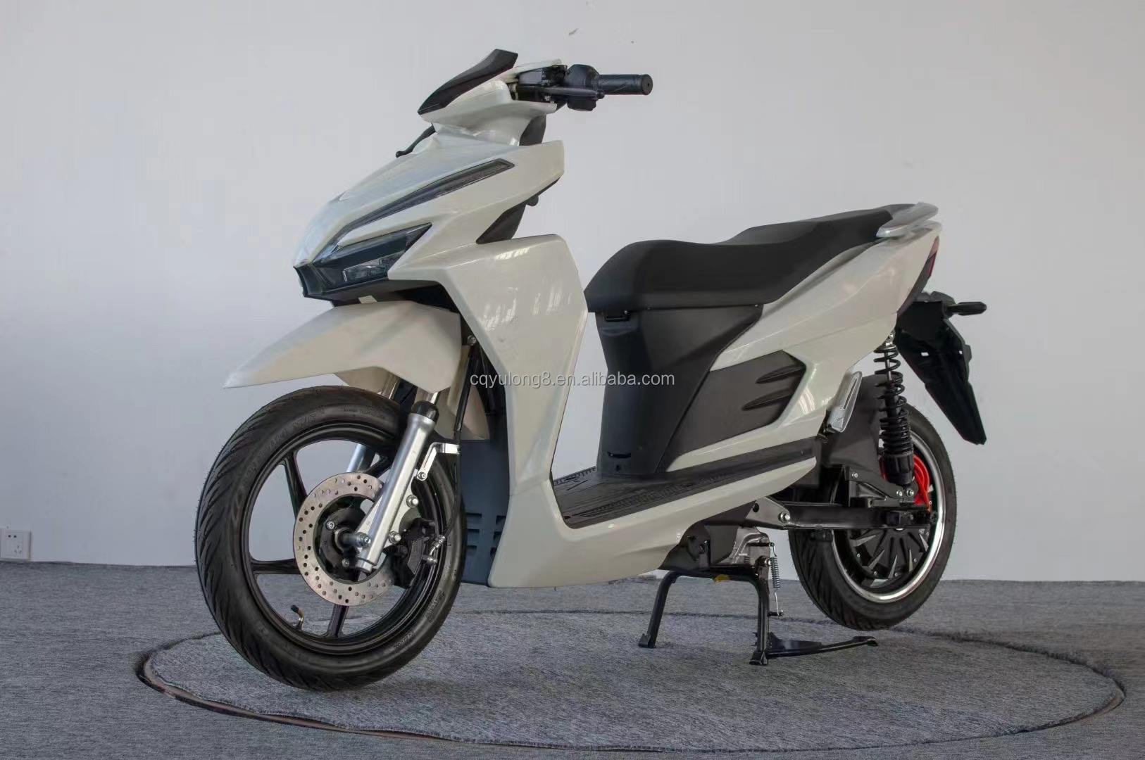 LCD Display 17inch Tire 72V 40AH 3000w Electric Motorcycle for Adult