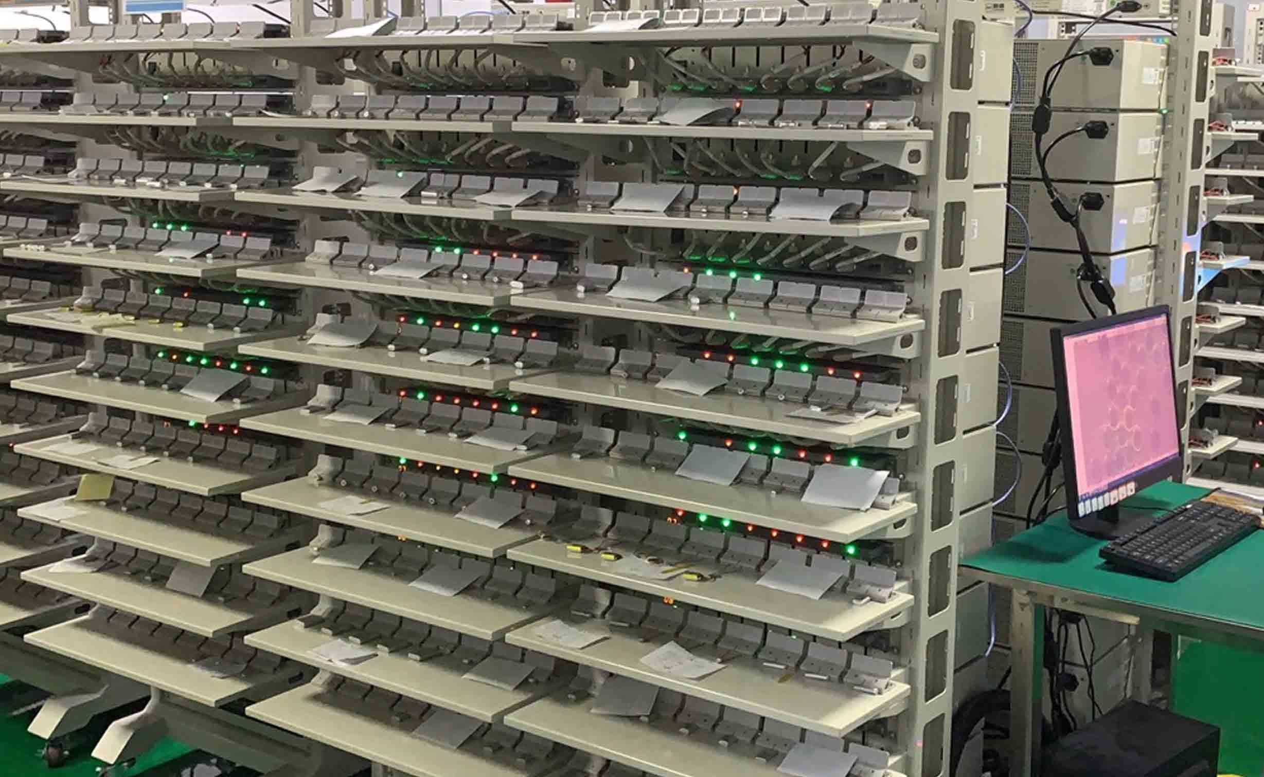 8 Channel 18650 21700 32250 Cylinder Battery Cycle Tester