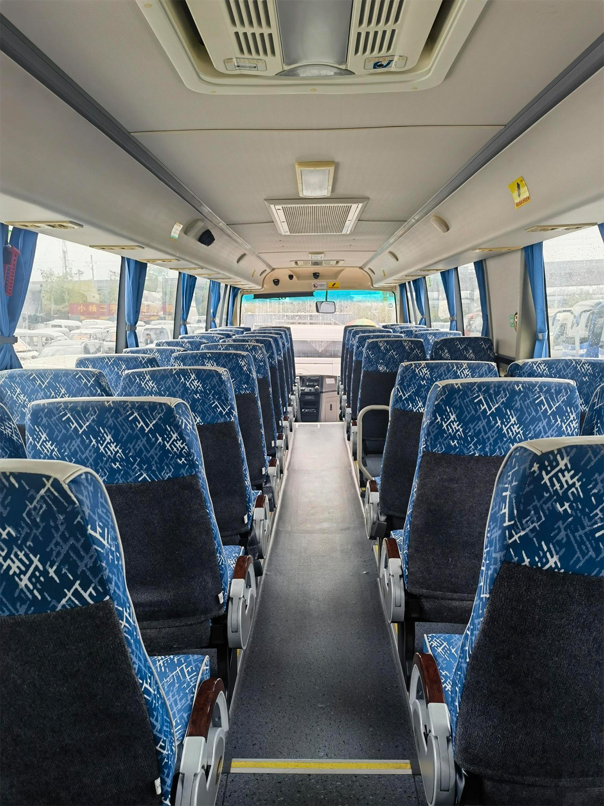47-Seat Golden Dragon Brand New Energy Second-Hand Bus With Large Luggage Space