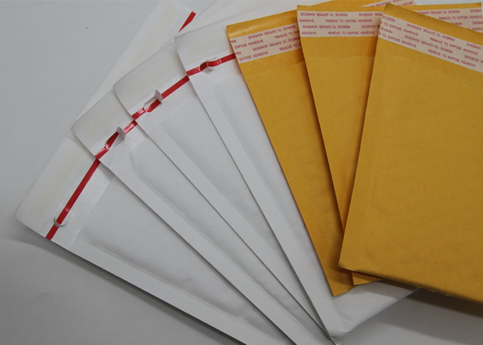 Customized Yellow Kraft Paper Bubble Mailers Easy To Tear Padded For Mailing