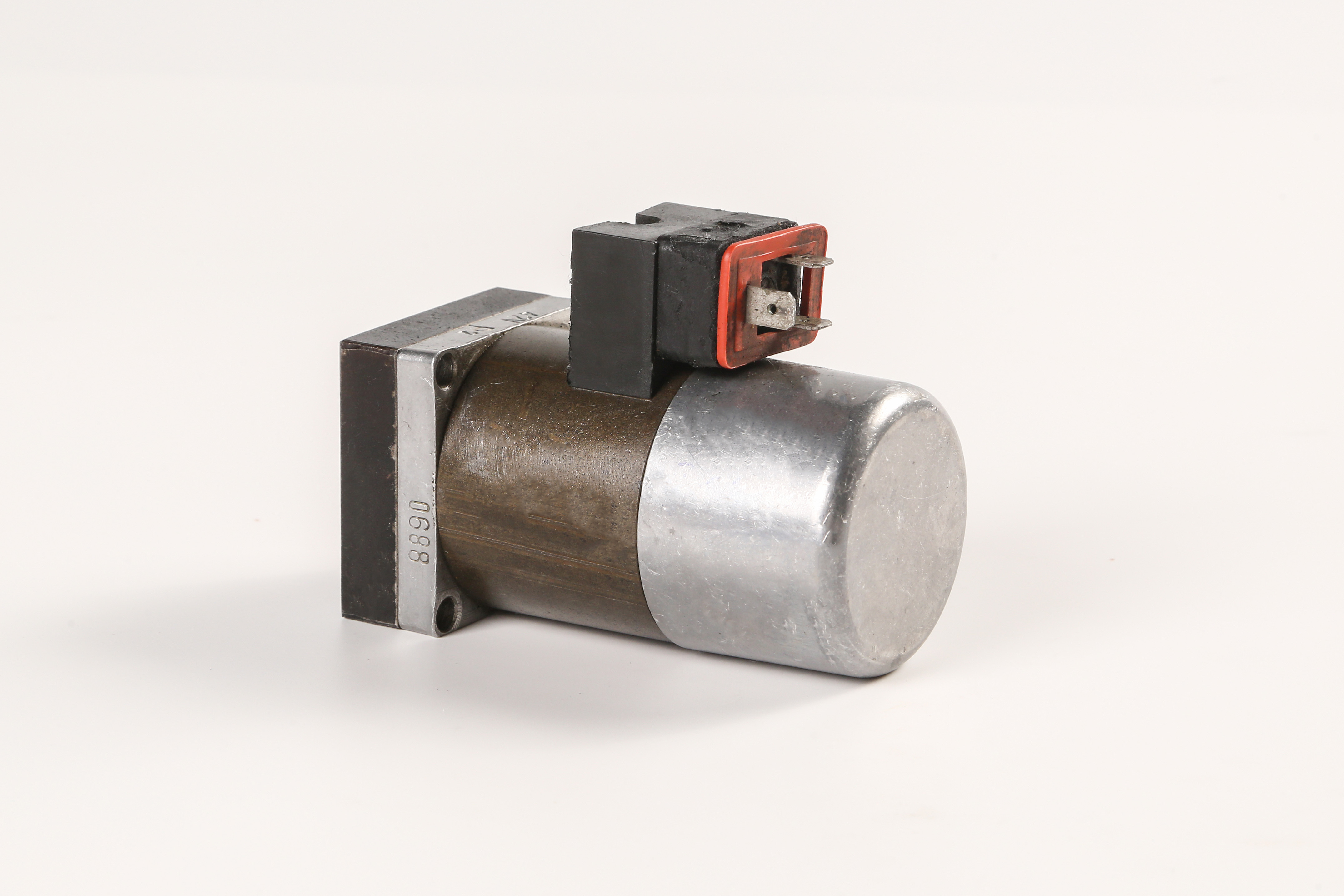 Paper Cutter Hydraulic Solenoid Valve for Accurate Cuts in Polar Paper Cutting Machine
