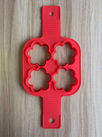 FBT121604 for wholesales silicone 4-holes pancake mold 4 shapes as option