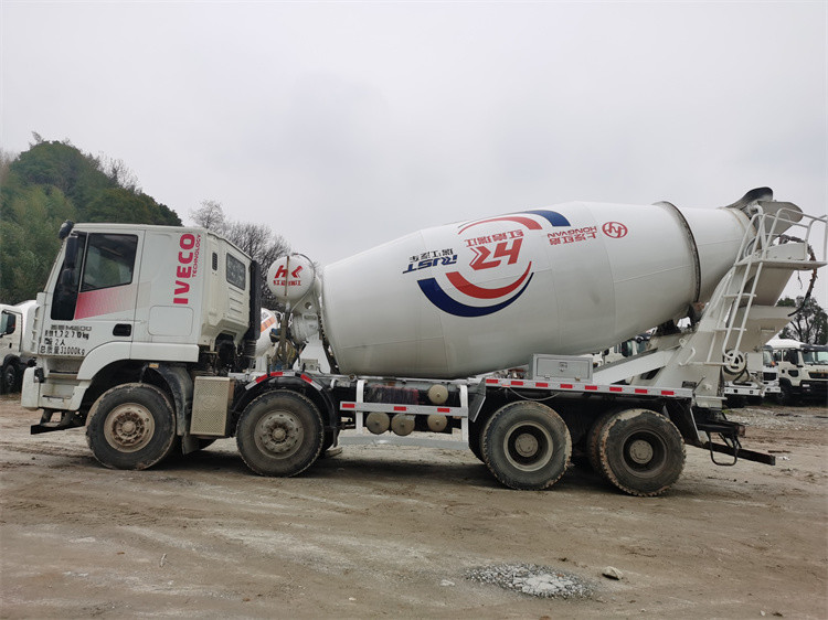 Heavy Duty Automatic Second Hand Concrete Mixer With Pump Diesel Powered