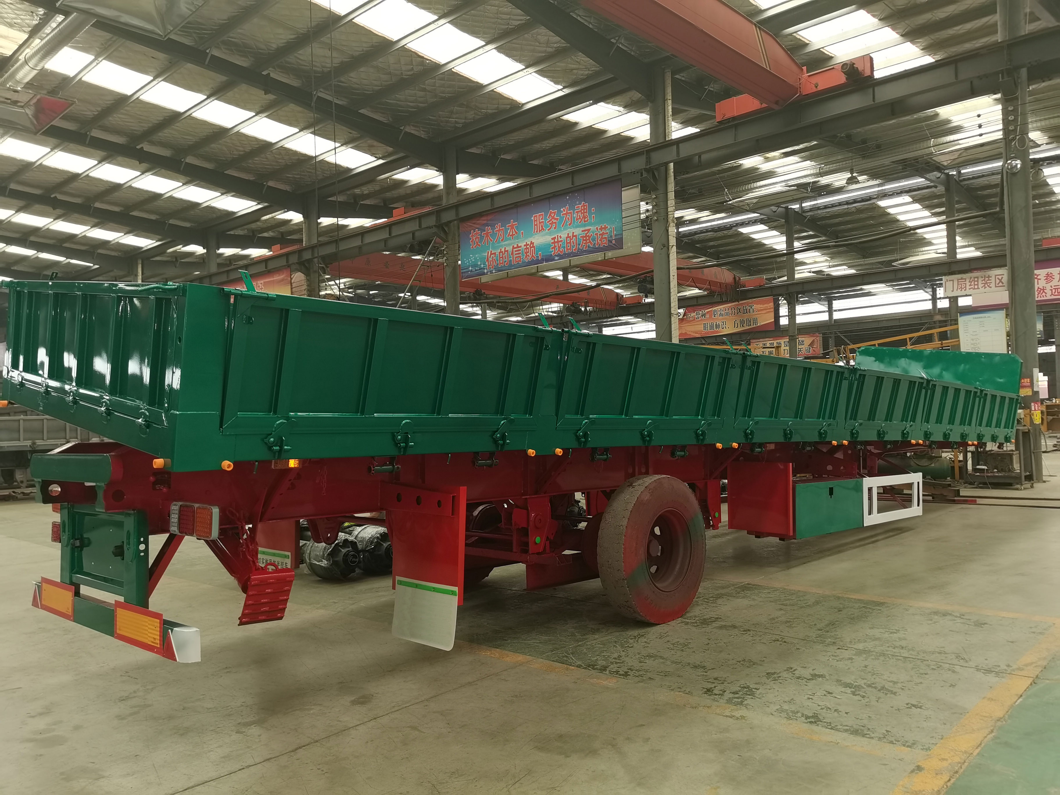 Low Bed Deck Dimension of 12000X2500X1500mm Dump Semi Trailer for Australia Market