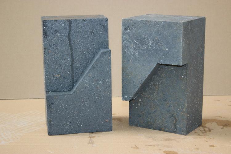 Henan Industrial Furnaces SiC Content 80% High Temperature Furnace Brick at Affordable