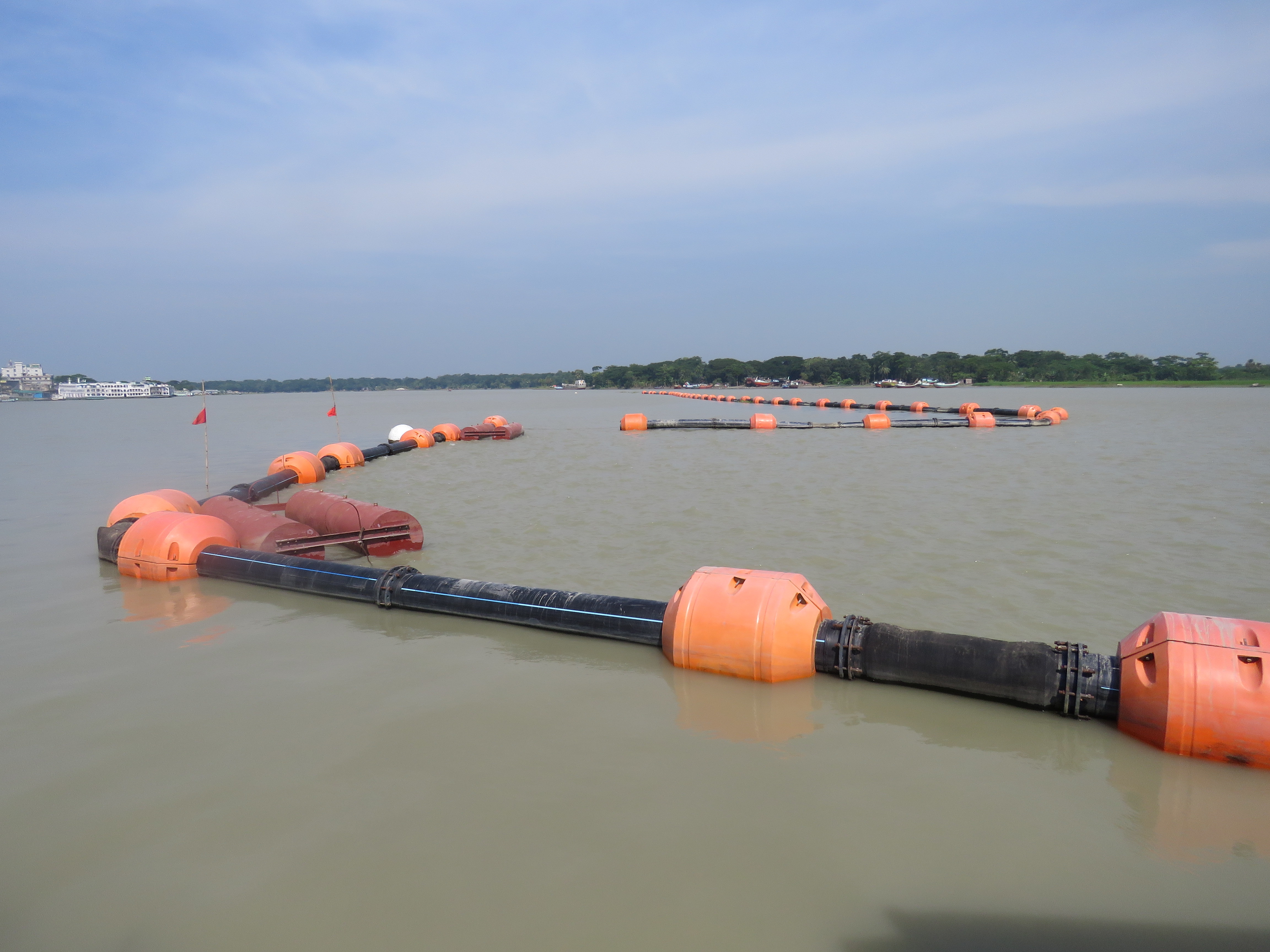 Multifunction Swamp Amphibious Excavator For River Dredging