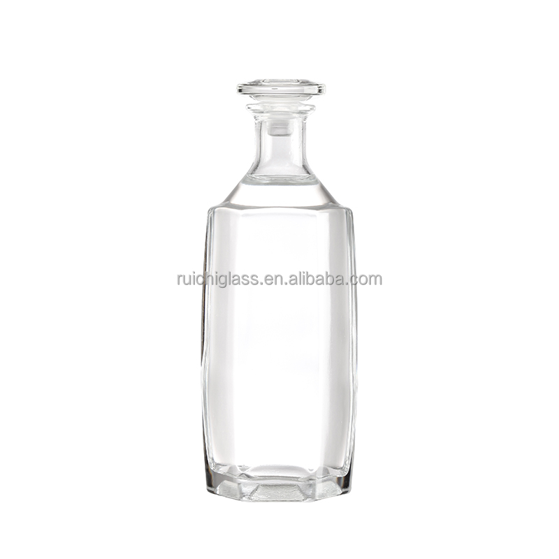 Most Popular Style Vodka Whiskey Glass Bottle with Customized Aluminum Plastic PP Collar