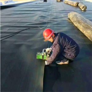Design HDPE Geomembrane Welding Machine for Plastic Geomembrane Thickness 1.0-3