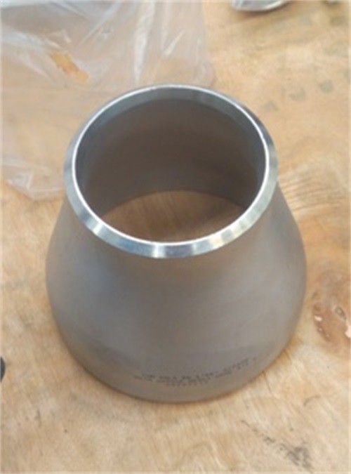 Stainless steel 304 alloy steel butt weld pipe fitting a234 wp11 bw straight/reducing seamless tee