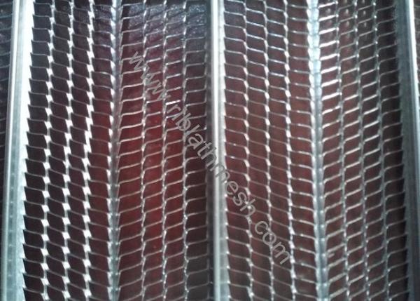 0.28mm Thickness Galvanized Metal Rib Lath Galvanized Expanded Metal Sheet 600mm