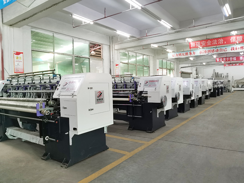 Precision Lock Stitch Multi Needle Quilting Machine For Garment Bedding
