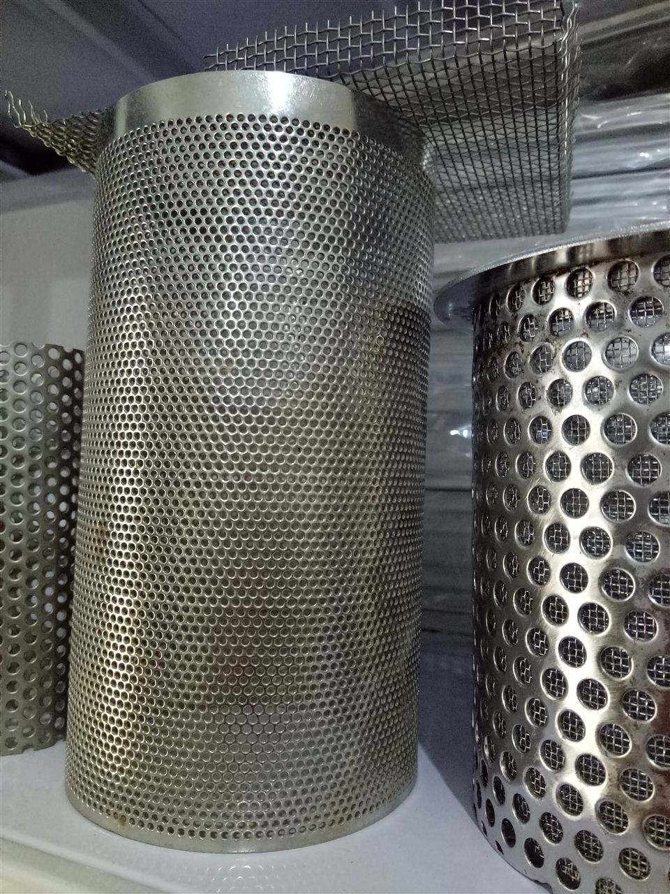 Perforated Stainless Steel Tubing , Ss Mesh Filter Tube 9"X 1" 8.5"X 1"