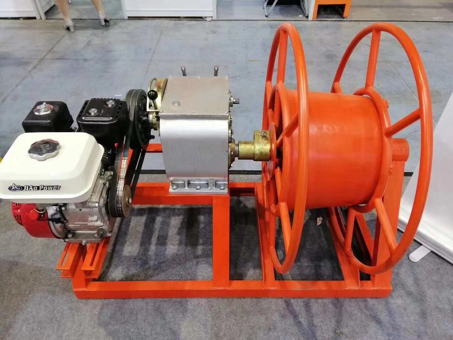  Engine Motorised Take Up Winches For Conductor Pulling Winch Manufactures
