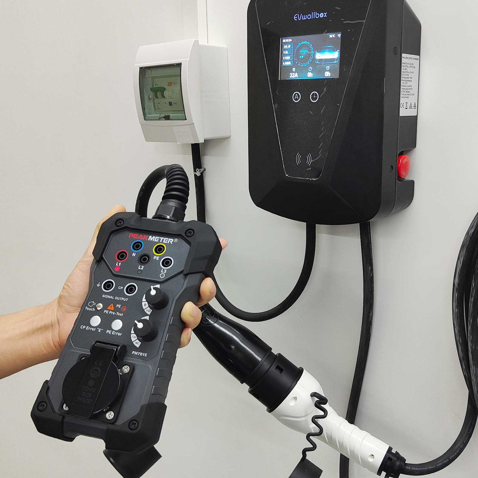 PM701 EVSE Tester High-Performance Diagnosis Machine For Cars EVSE Adaptor For All Standard AC Charging Stations with PE Pre-Testing