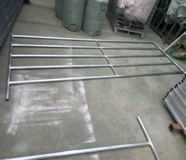 Powder Coated Heavy Duty Gate N Stay 12' (3600mm) 2.3mm wall thick - Mesh Metal Farm Gates