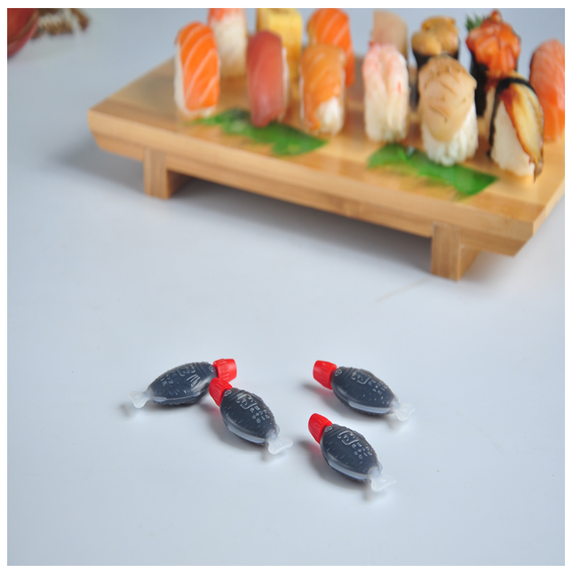 Smooth and Mild Cooking Steamed Fish Shaped Soy Sauce 2.6Ml for Dipping or Seasoning
