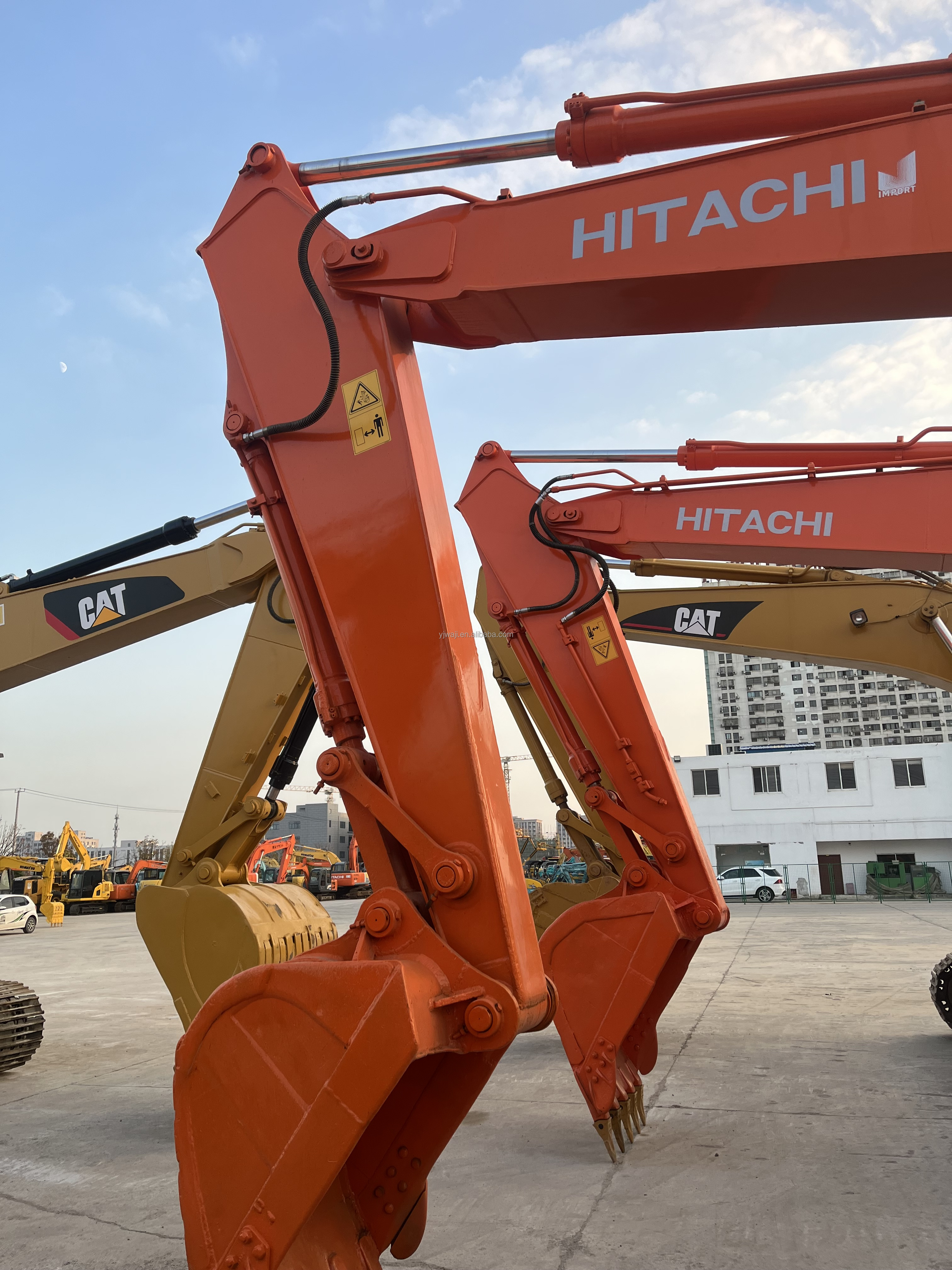 Used digger Hitachi 200 digger used machinery 20 tons used digger second hand hitachi excav