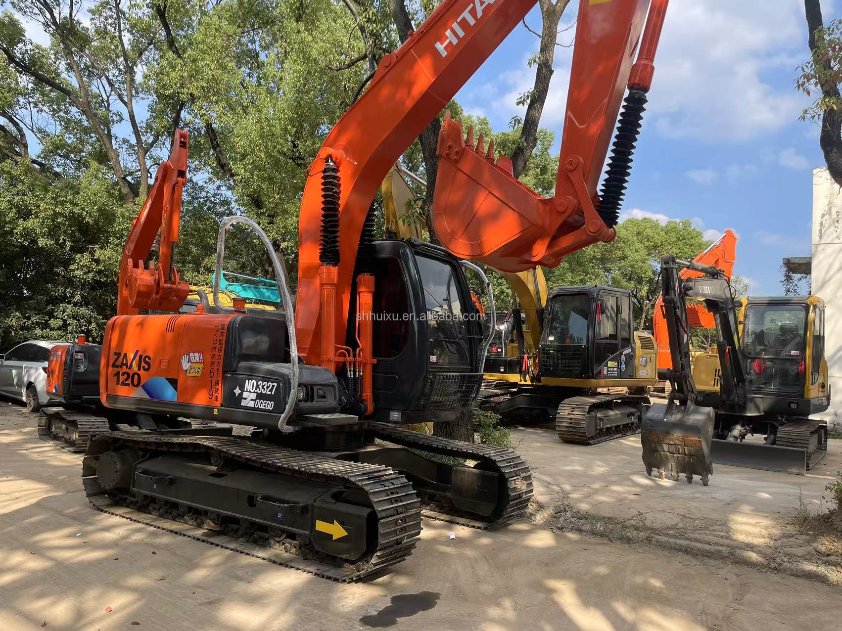 Used Japan Brand Excavator Hitachi Zx120 Hitachi Zx130 12.2 Ton 0.52m3 Bucket Capacity