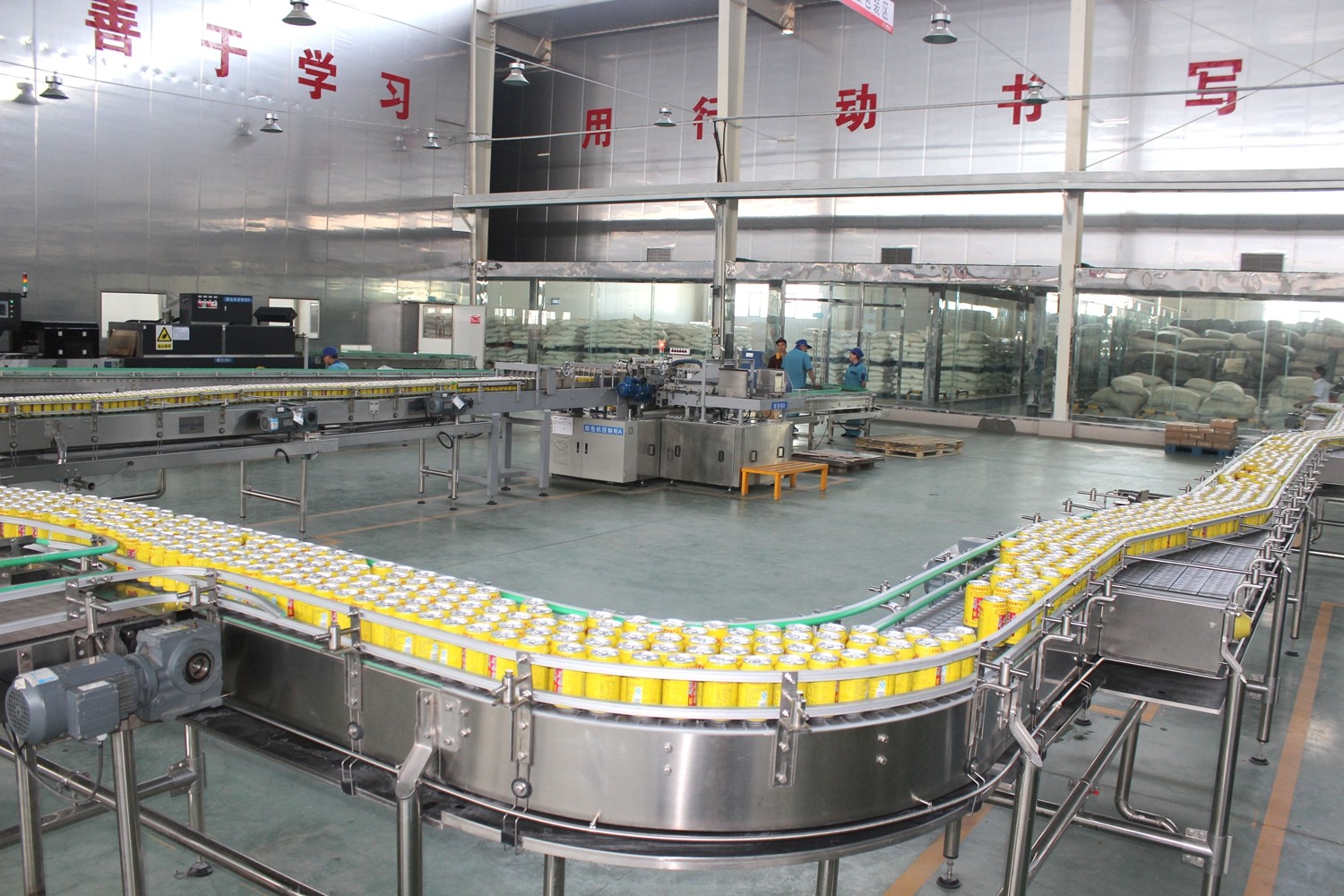 Gravity Mechanical Valve SS316 Soda Can Filling Machine
