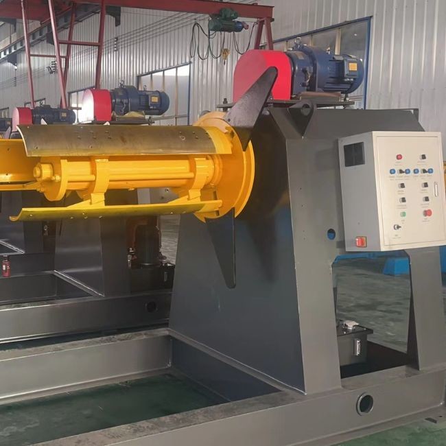 Automatic Auxiliary Equipment Hydraulic Cylinder 15 Tons Hydraulic Decoiler With Loading Cart