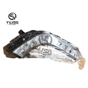 China Automobile Front Right Fog Light 1017031589 For GEELY EC7 on sale
