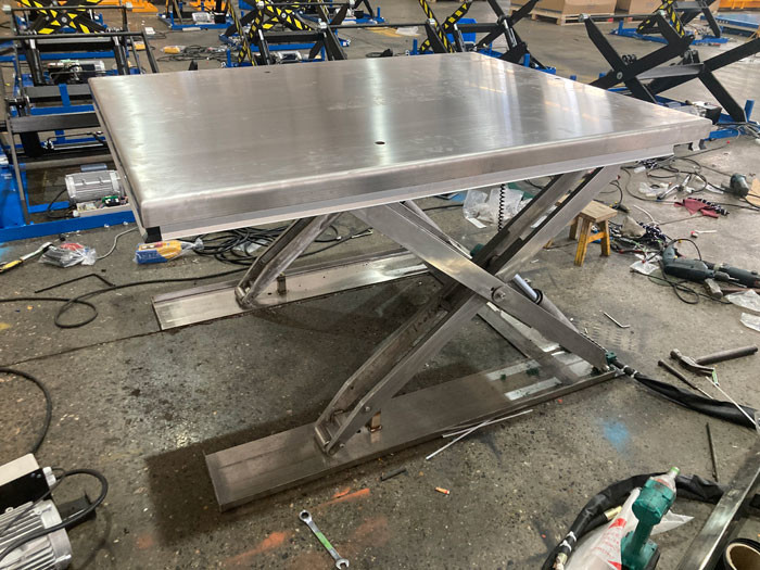 Stainless Steel Low Profile Scissor Lift Table For Food Medical Industry