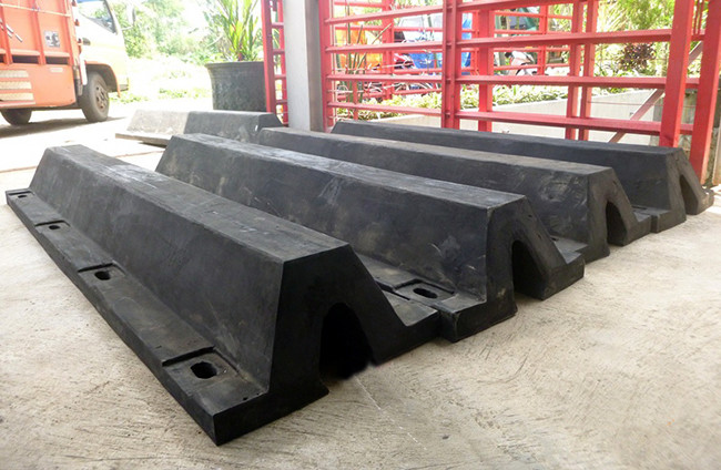 Marine Arch Rubber Fender D Shape Bumper Highly Dependable