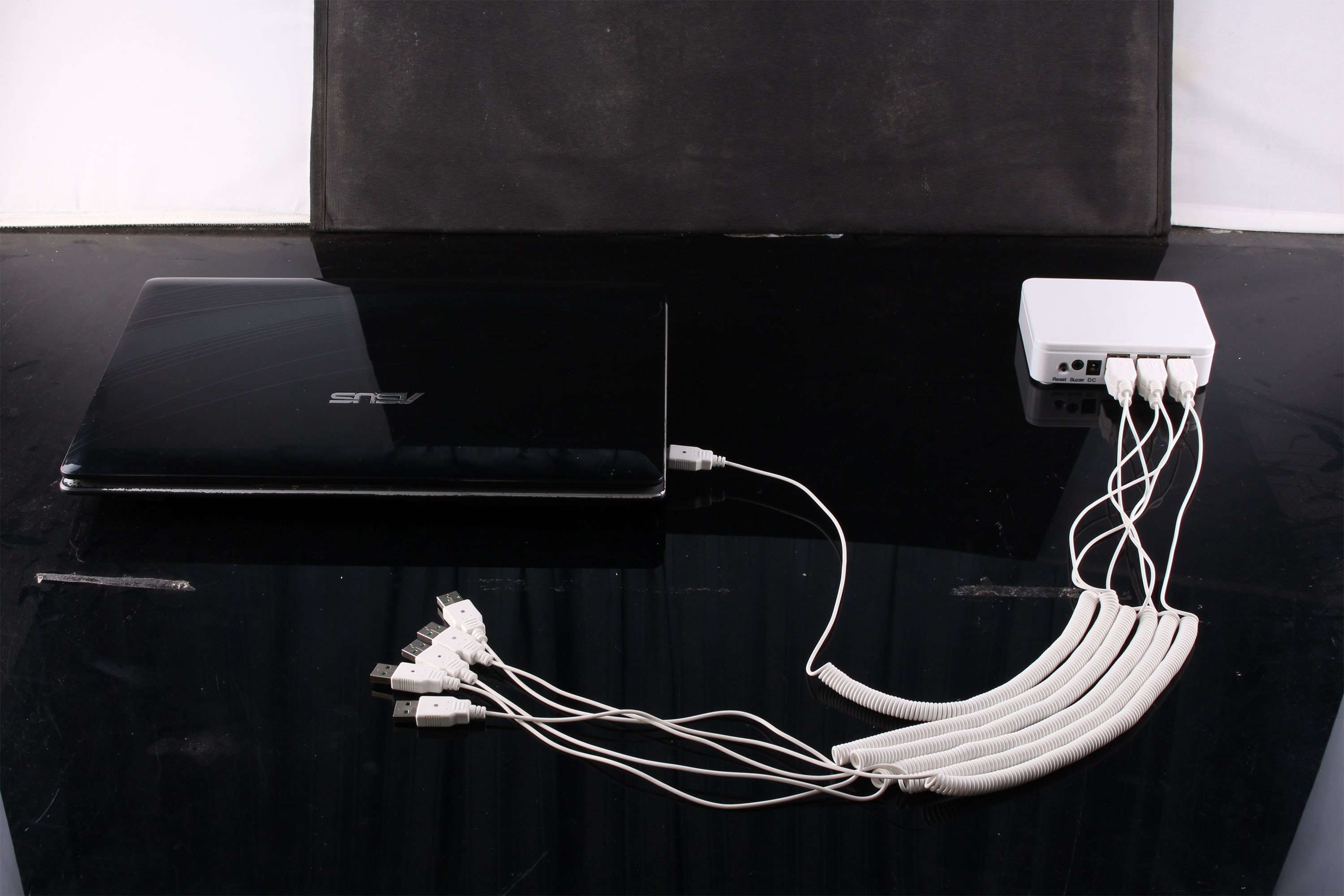 COMER security laptop anti-shoplifting display alarm control system for mobile phone retail stores