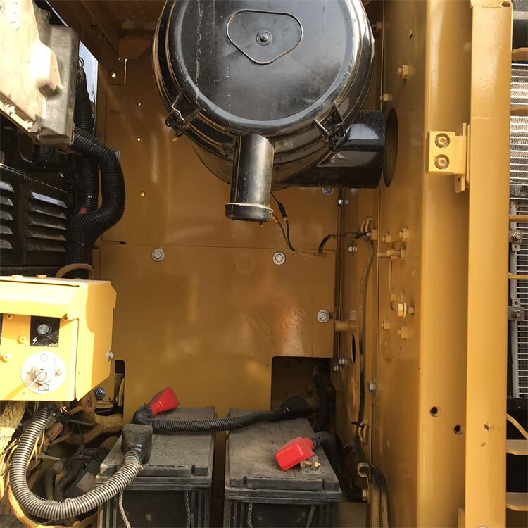 Lowest and Good Health CAT 323 Used Excavator 2022 Model Manufactured by CAT in Japan