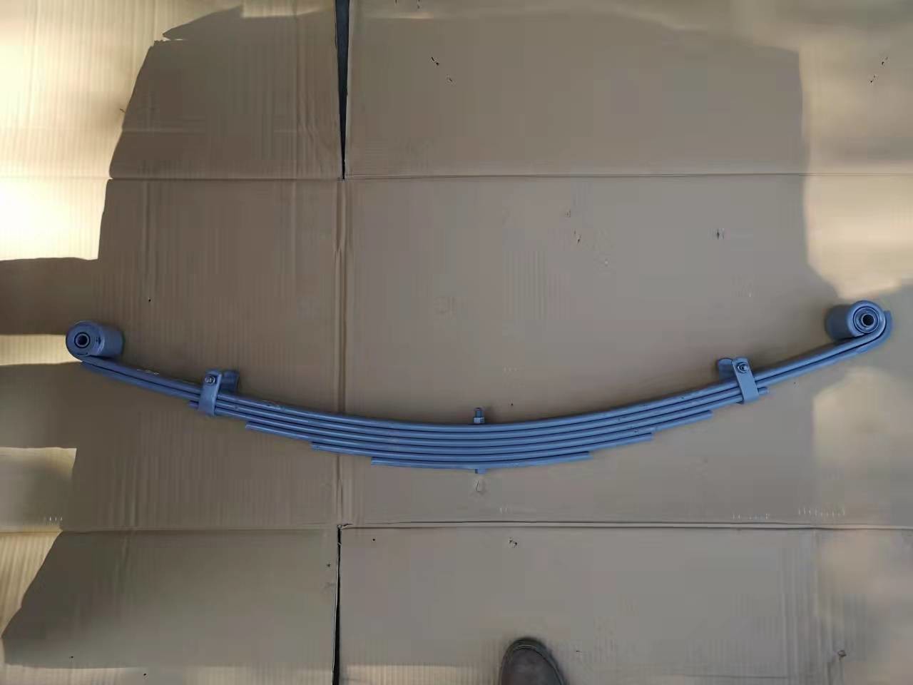 6 Layers NQR NPR Spring Leaf 8980799120 Isuzu Front Axle Suspension Assembly Include Different Spring Bushing