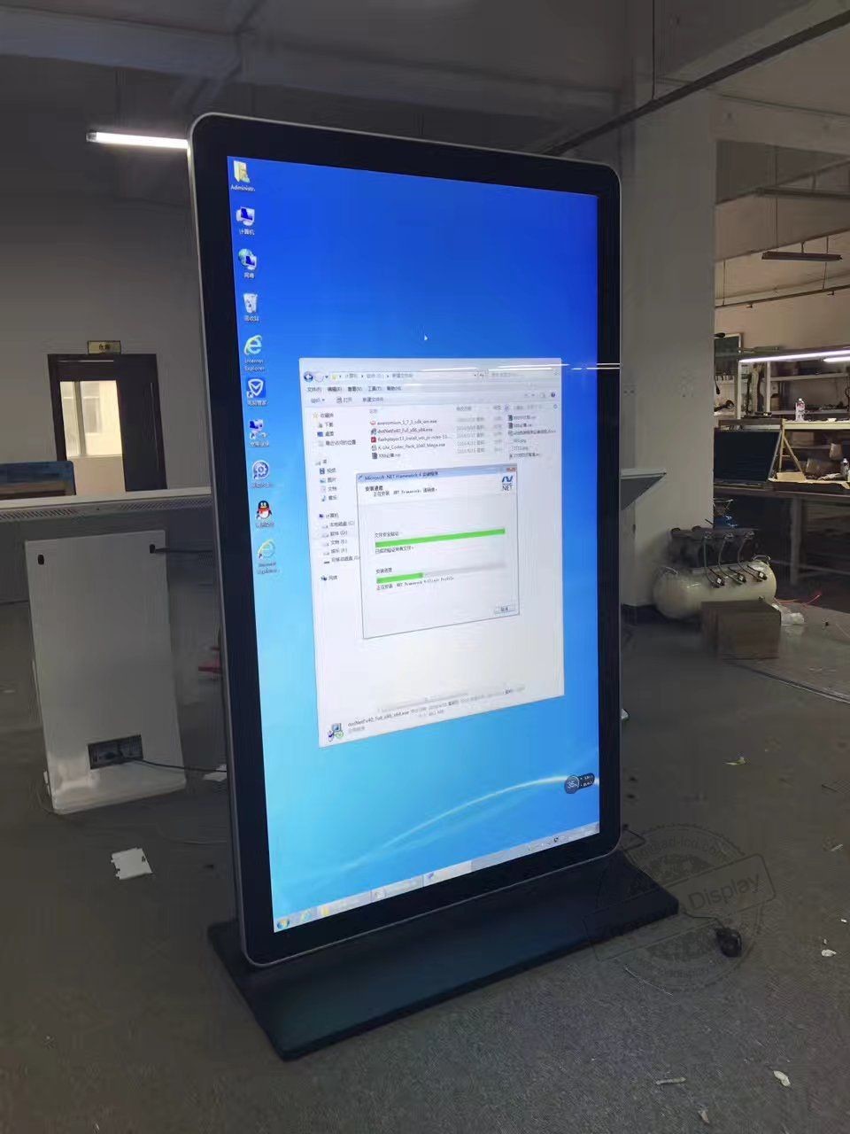 75 Inch Full HD TV Free Standing Digital Screen 75" Innovative Media Advertising Function
