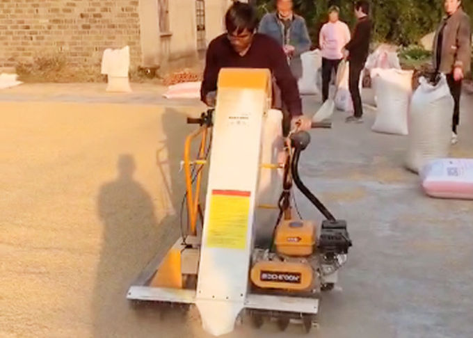Foldable 7000kg/H Grain Collector Machine Fuel Consumption 394g/KWH