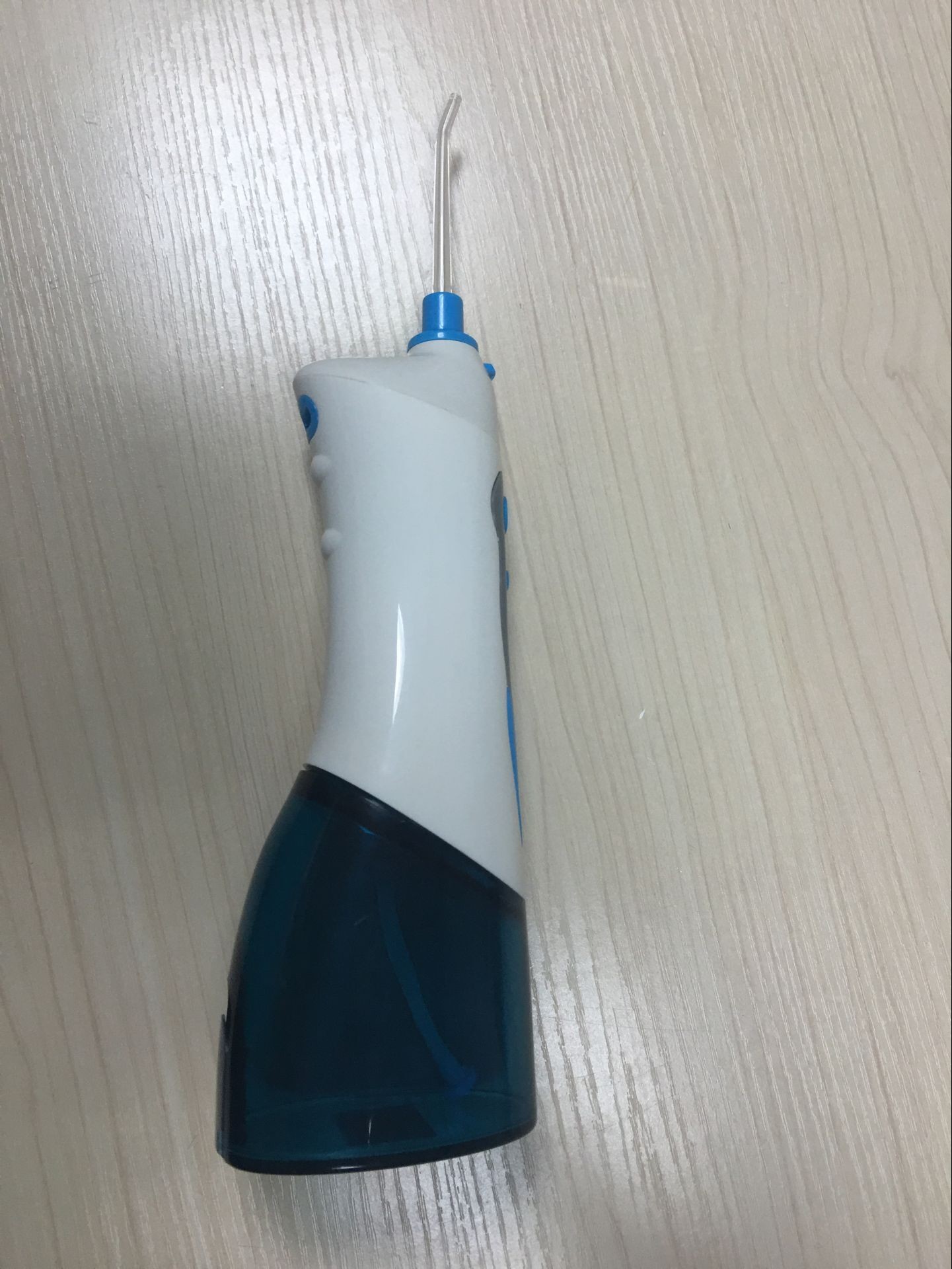 Portable Dental Water Flosser Blue Rechargeable Oral Irrigator For Adult