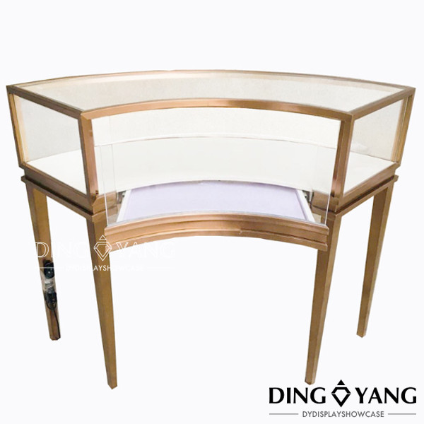 Curve 1350X550X960MM Jewellery Shop Display Cabinets