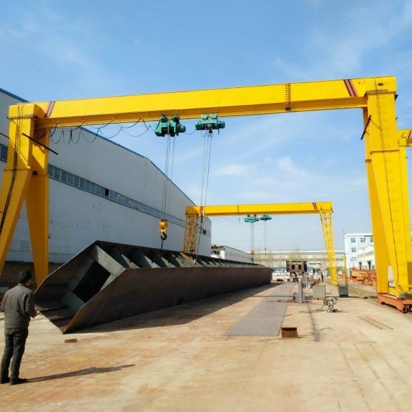 Outdoor Material Handling Single Girder Crane 35 Tons With Electric Wire Rope Hoist