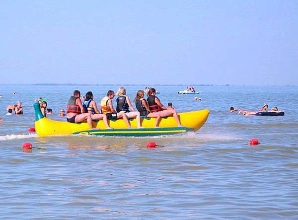 Outdoor Commercial Inflatable Toy Boat For Banana Boat Water Sport