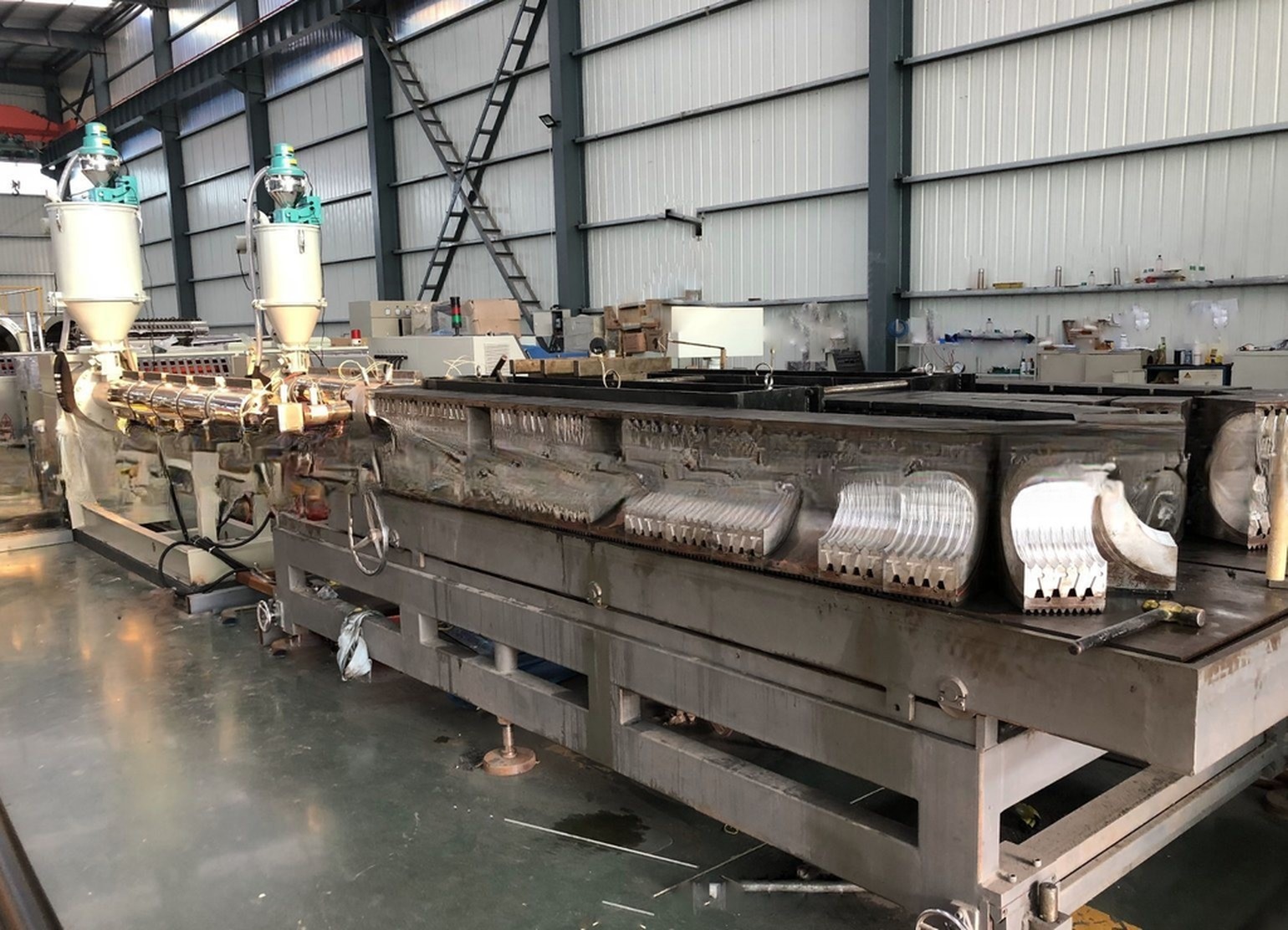 Top Rated DWC Double Wall Corrugated Pipe Extrusion Machine For Drainage And Sewage Systems