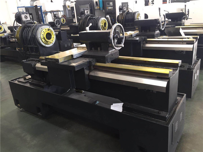 5.5kw Metal Machine Center 800*420mm Table Size 4500kg Weight BT40
