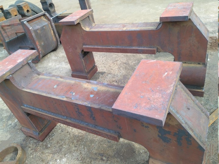 XK560 Open Rubber Mixing Mill Machine 90KW Rubber Mill Mixer